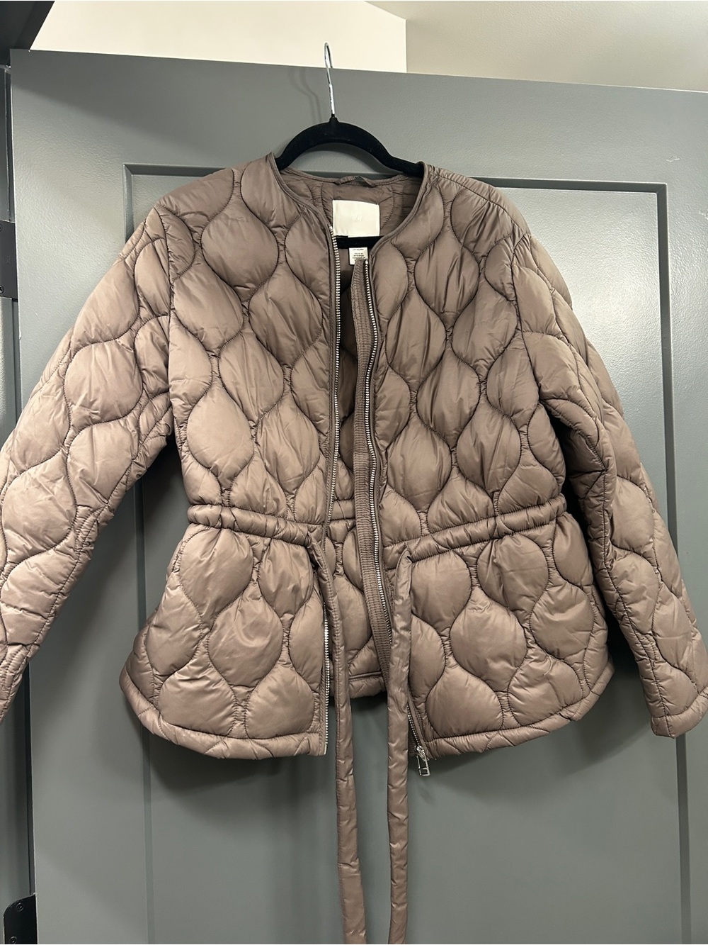 H&M Quilted Tie-Waist Puffer Jacket - Taupe